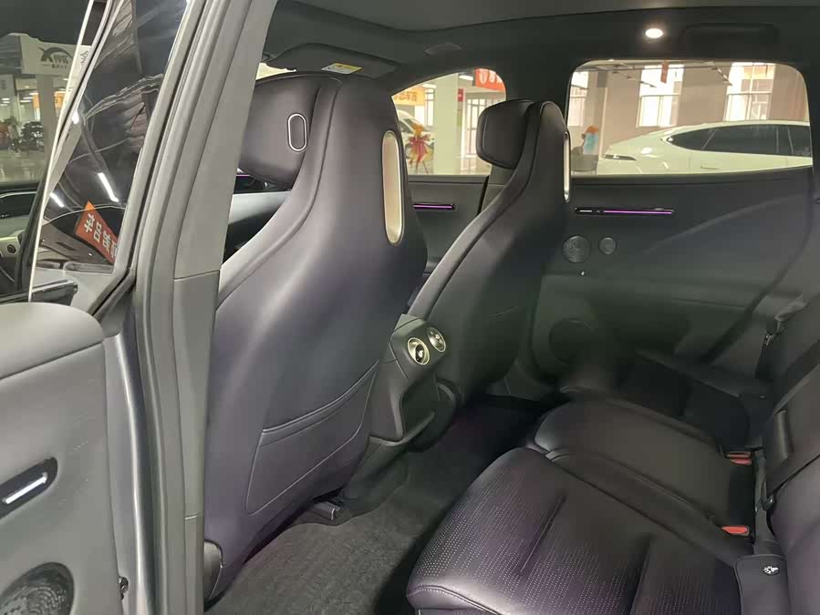 Avatr 07 2024 car image #9