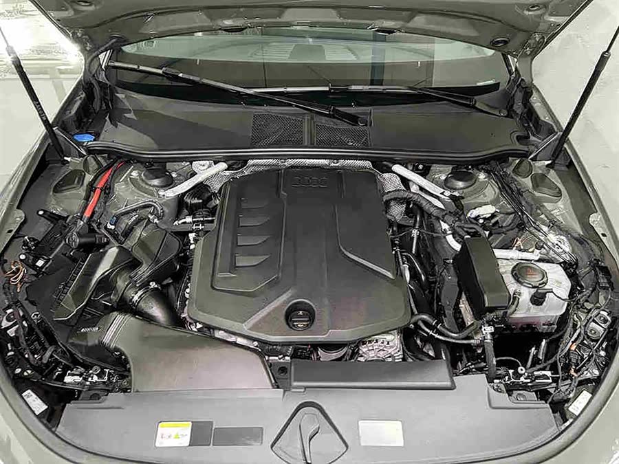 Audi 2025 immagine di auto #9