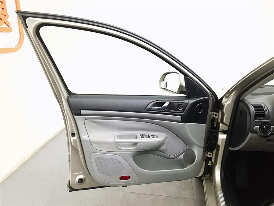 Skoda Octavia 2012 car image #9