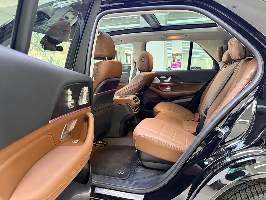 Mercedes-Benz GLE Class 2024 car image #9