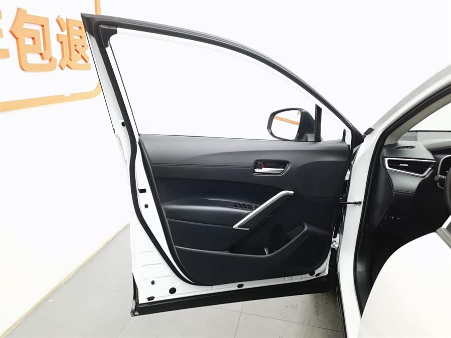 Toyota Frontlander 2023 car image #9