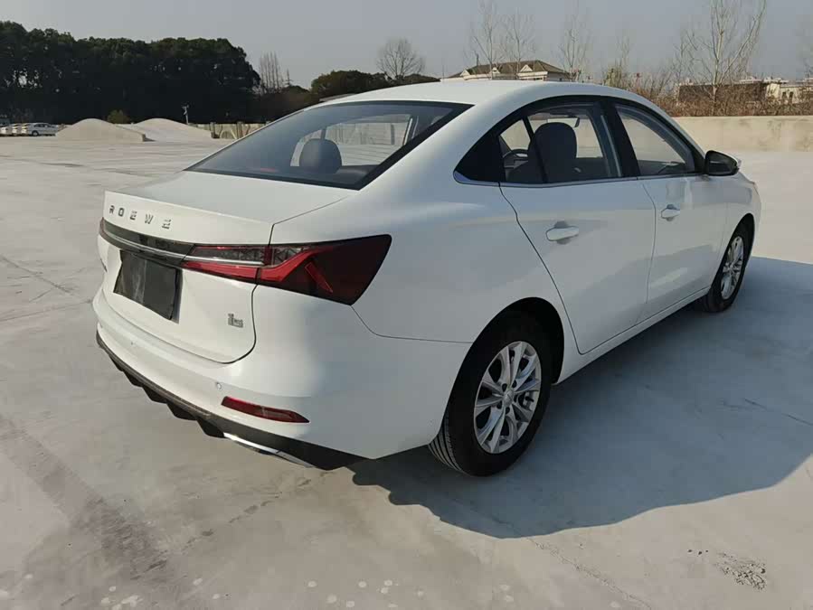 Roewe i5 2025 #9 Roewe i5 2025 car image #9