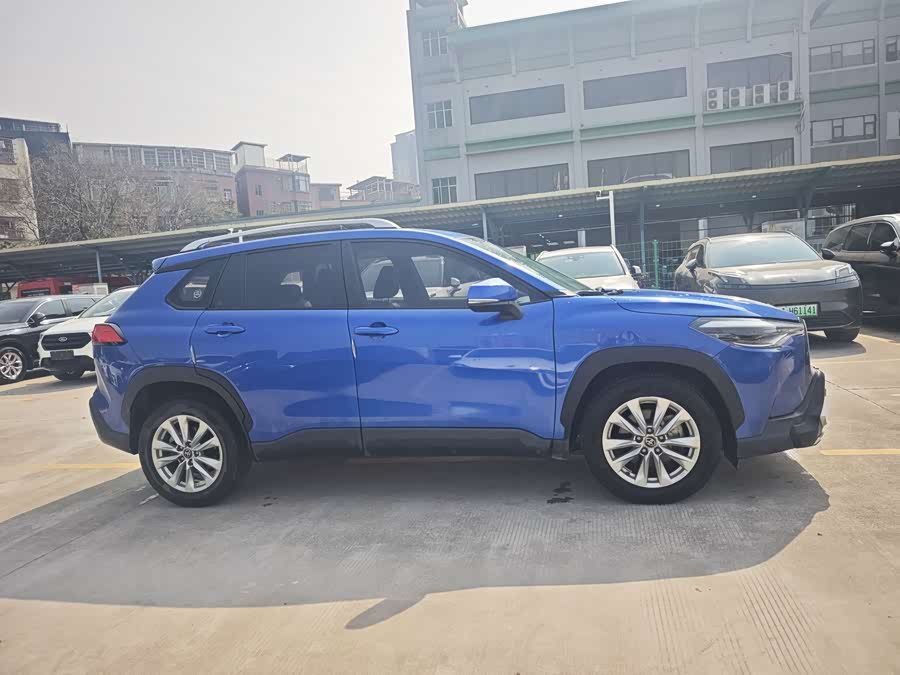 Toyota Corolla Cross 2022 immagine di auto #9