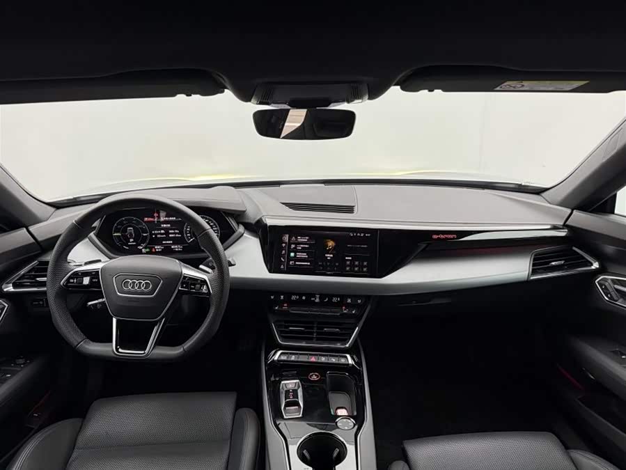 Audi e-tron GT 2024 #9 Audi e-tron GT 2024 صورة سيارة #9