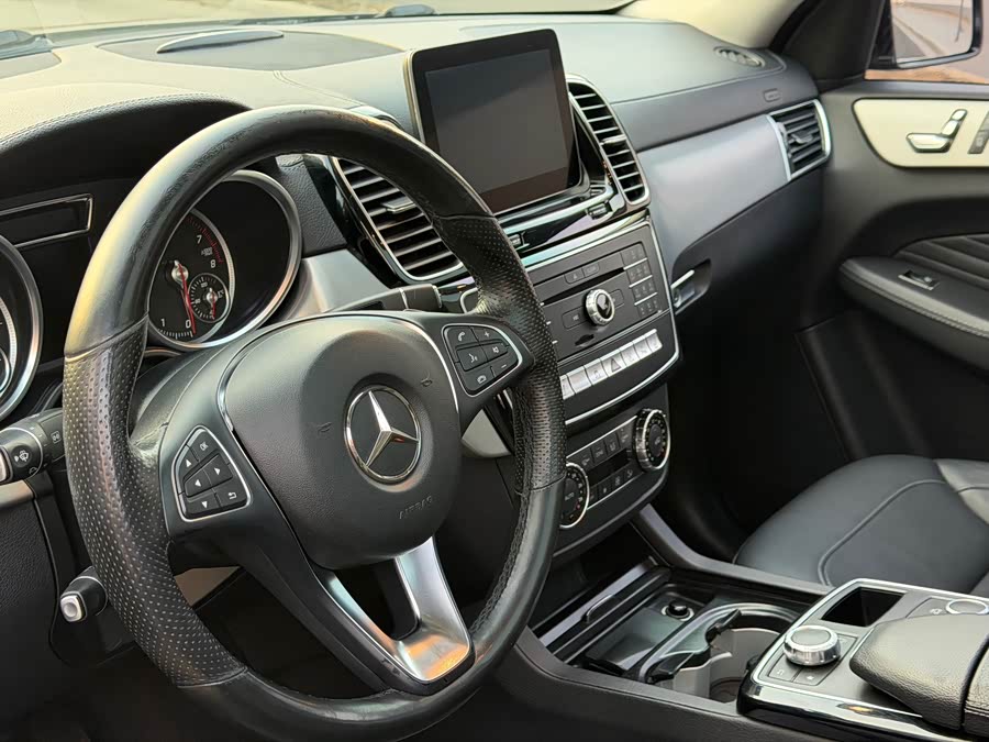 Mercedes-Benz GLE Coupe 2017 image de voiture #9