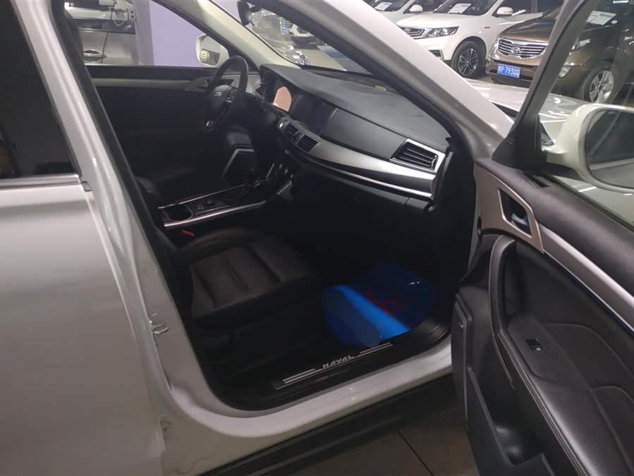 Haval H7 2018 car image #9