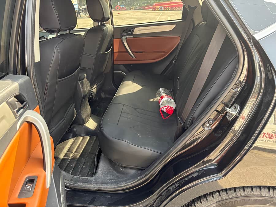 JAC 2014 #9 JAC 2014 car image #9