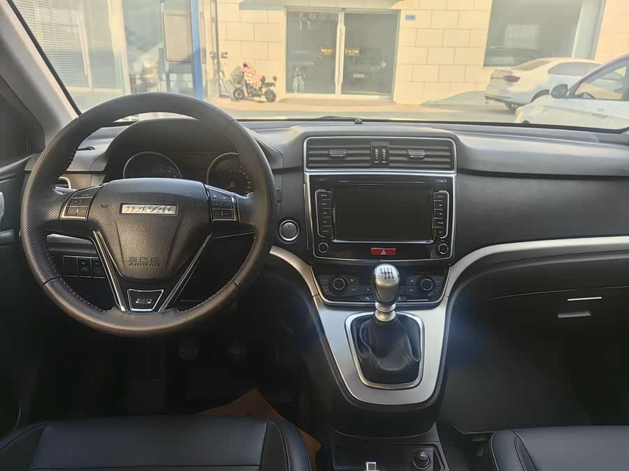 Haval M6 2018 #9 Haval M6 2018 car image #9