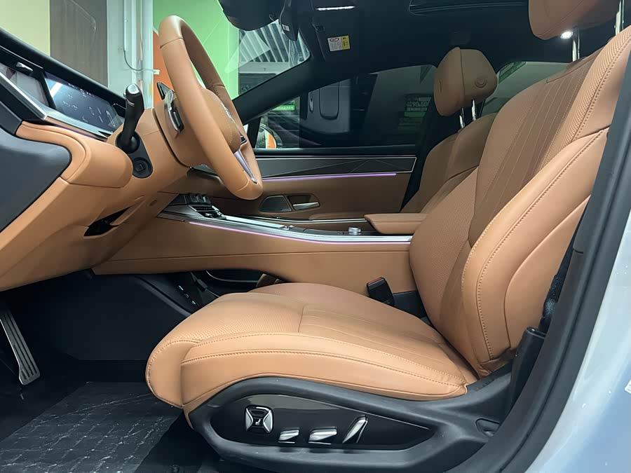 BYD HanL 2025 #9 BYD HanL 2025 car image #9