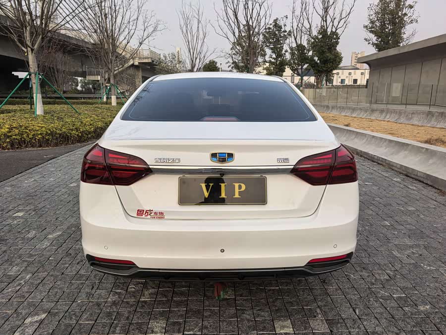 GEELY Emgrand 2018 car image #9