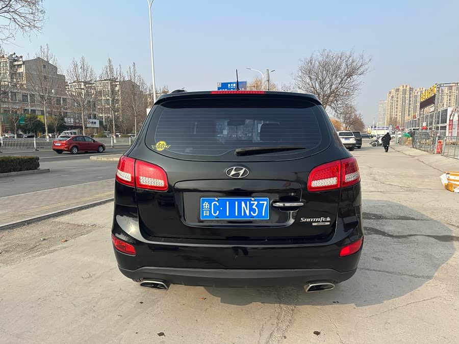 Hyundai Santa Fe Classic 2010 car image #9