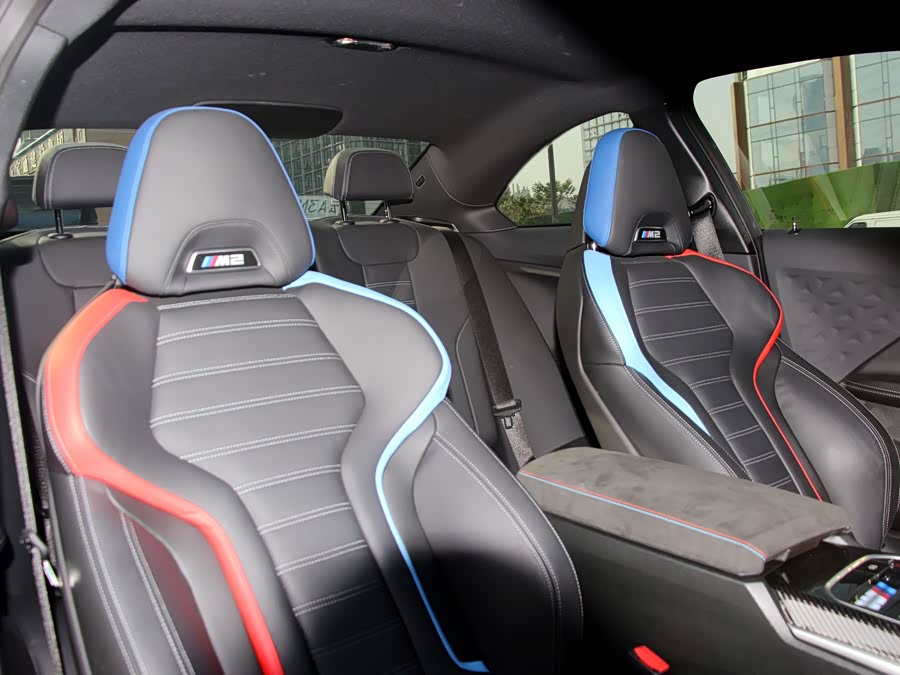 宝马 宝马M2 2025 汽车图片 #9