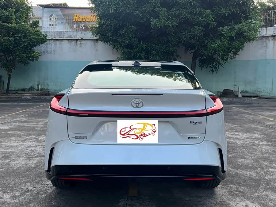 Toyota bZ5 2025 car image #9