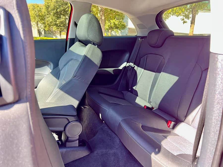 Audi A1 2013 car image #9