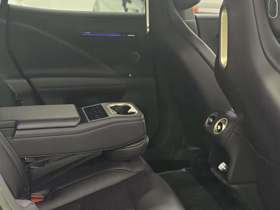 Avatr 07 2025 #9 Avatr 07 2025 car image #9