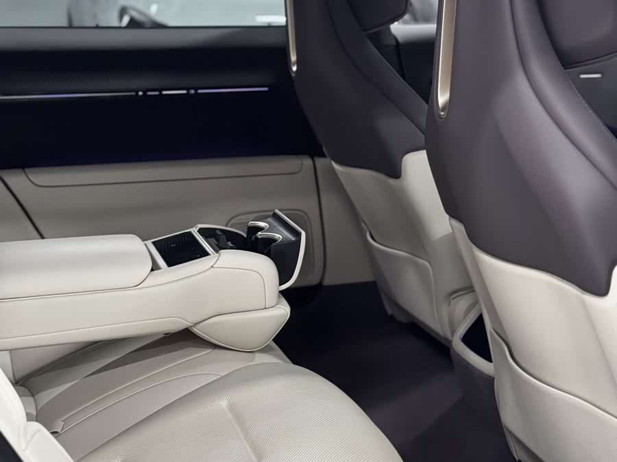 Avatr 12 2024 #9 Avatr 12 2024 immagine di auto #9