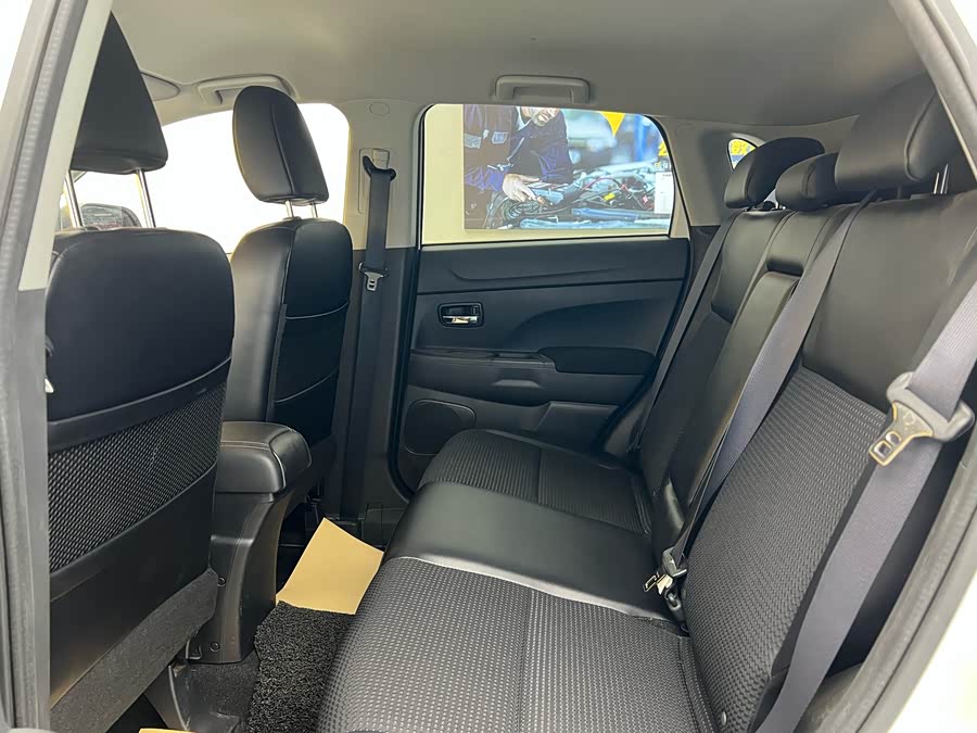 Citroen C4 Aircross (Imported) 2015 car image #9