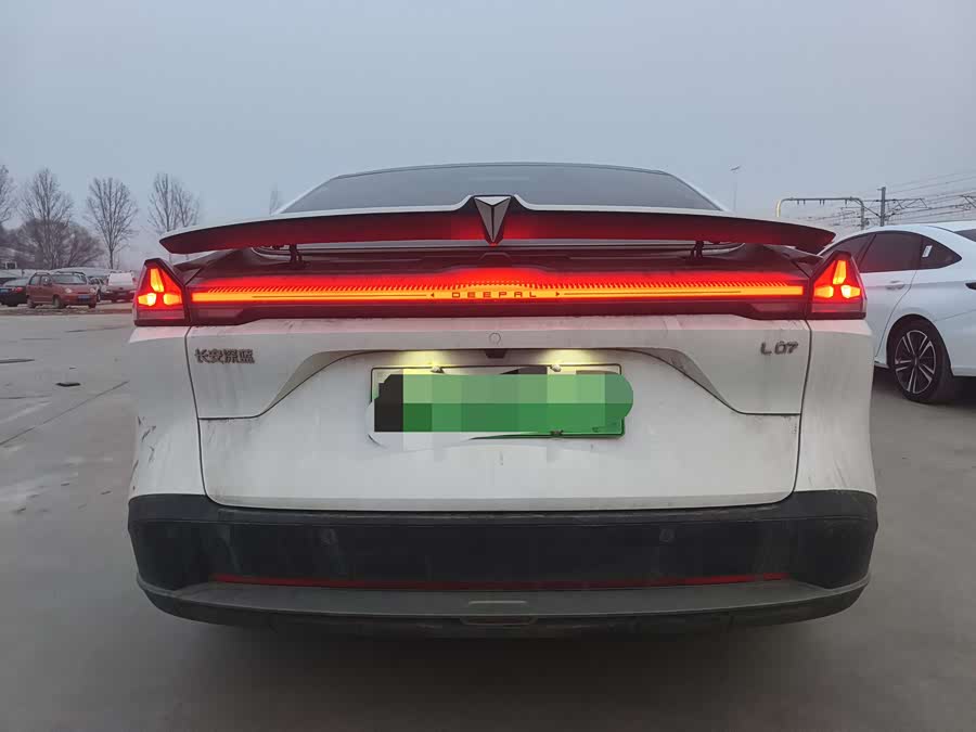 Deepal L07 2024 изображение автомобиля #9