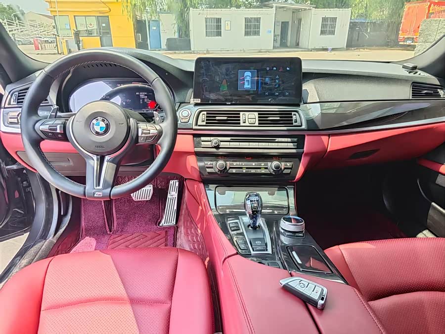 BMW 5 Series 2010 #9 BMW 5 Series 2010 car image #9