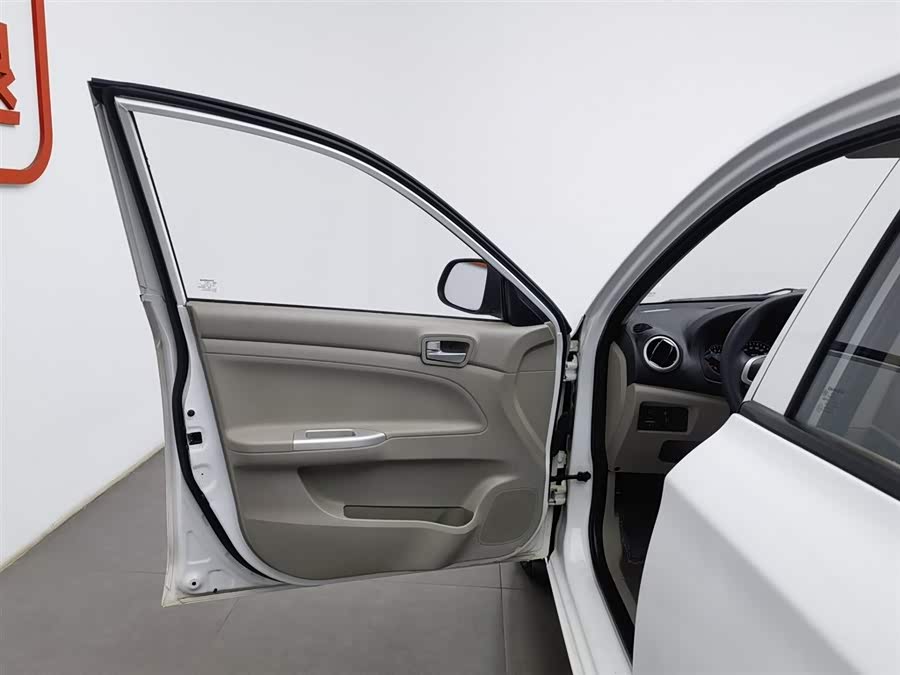 Changan Alsvin V3 2016 immagine di auto #9