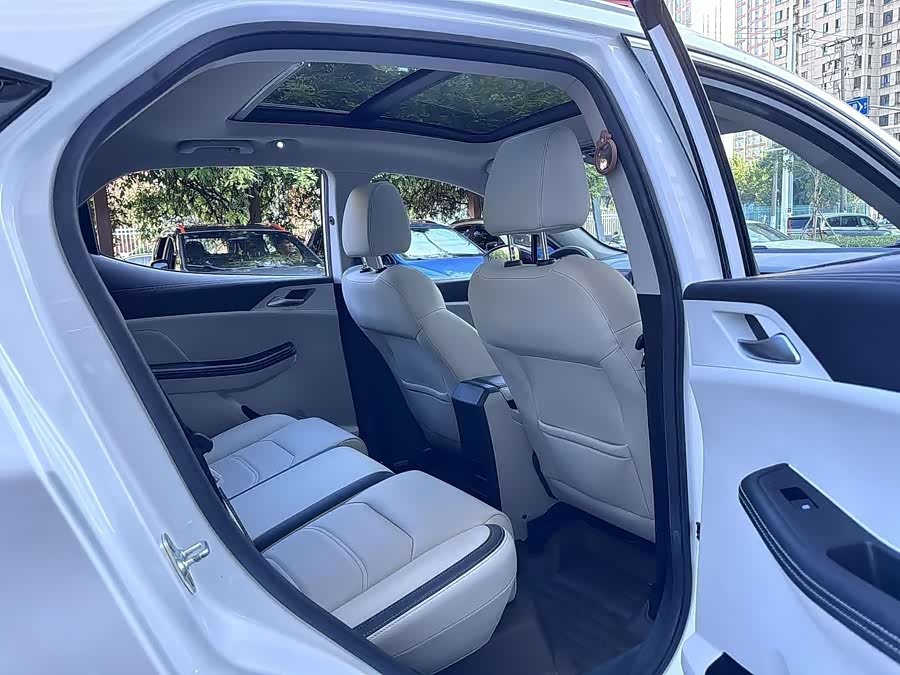 BYD Yuan Pro 2023 #9 BYD Yuan Pro 2023 car image #9