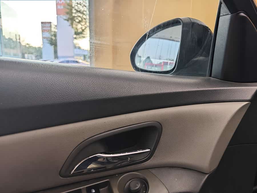 Chevrolet Cruze 2011 изображение автомобиля #9