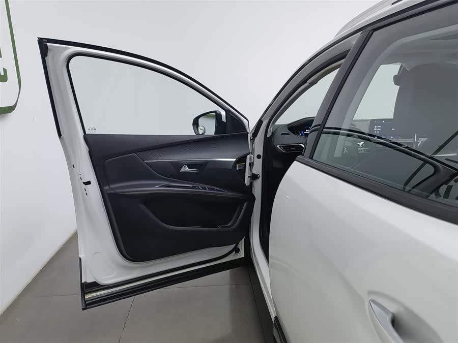 Peugeot 4008 2018 #9 Peugeot 4008 2018 car image #9
