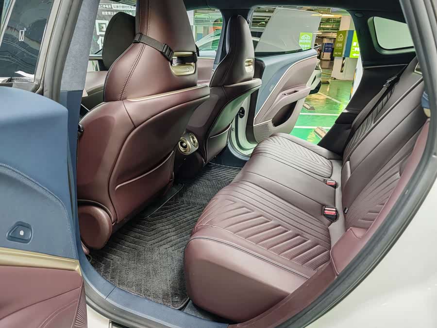 阿维塔 阿维塔11 2023 汽车图片 #9