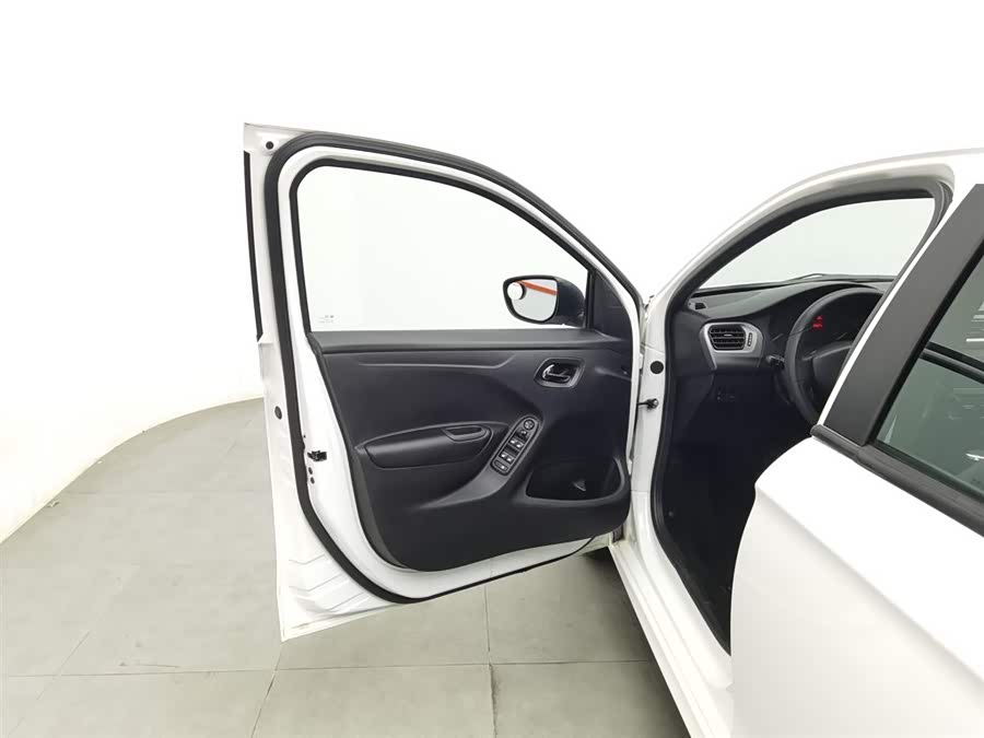 Citroen C-Elysée 2015 car image #9