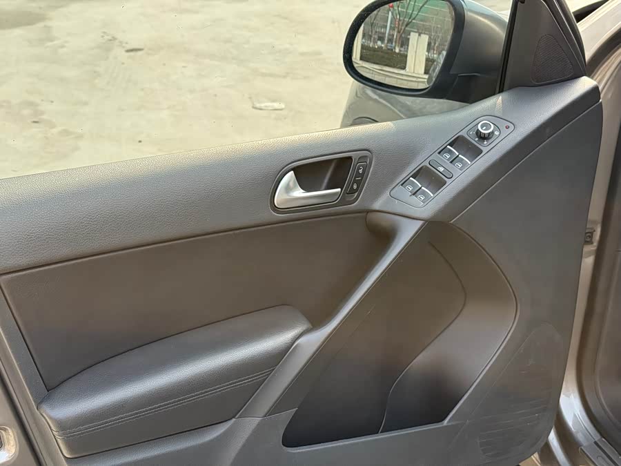 大众 Tiguan 2011 汽车图片 #9