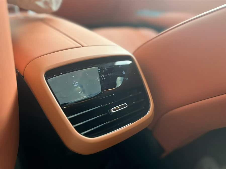Deepal S07 2024 car image #9