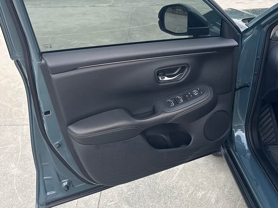 Honda ZR-V 2023 car image #9