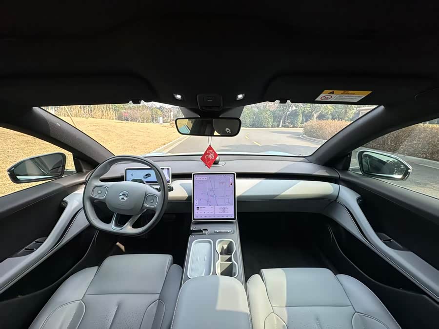 NIO ET5 2023 изображение автомобиля #9