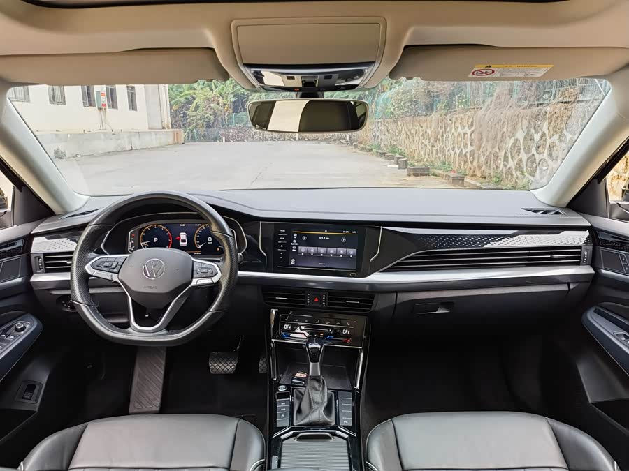 Volkswagen Passat 2022 immagine di auto #9