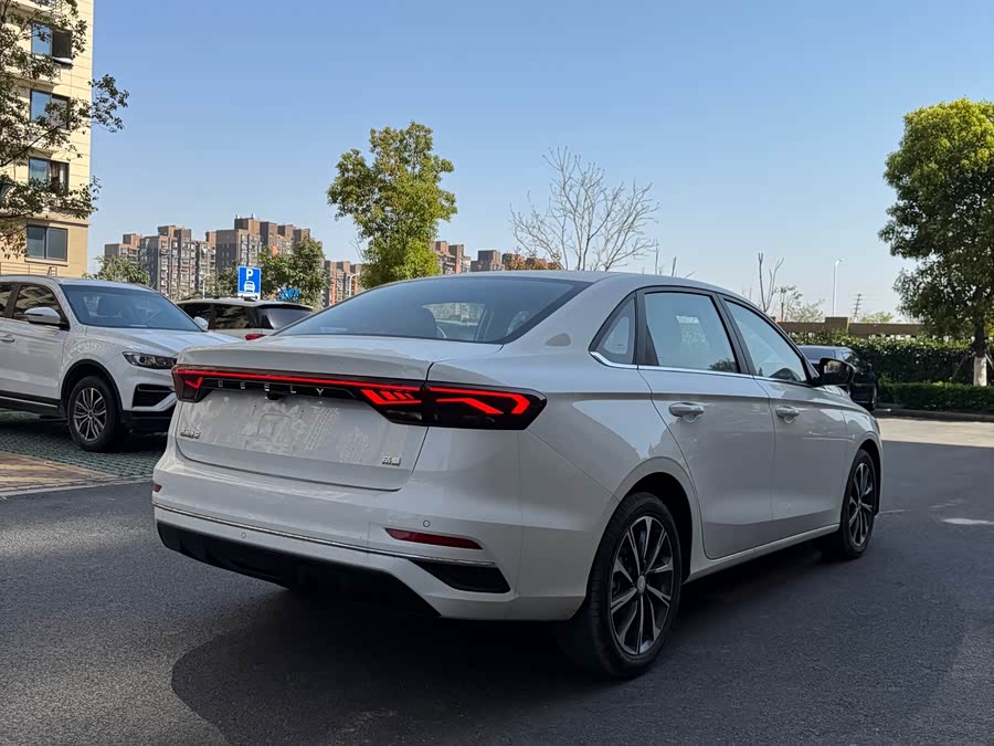 GEELY Emgrand 2021 car image #9
