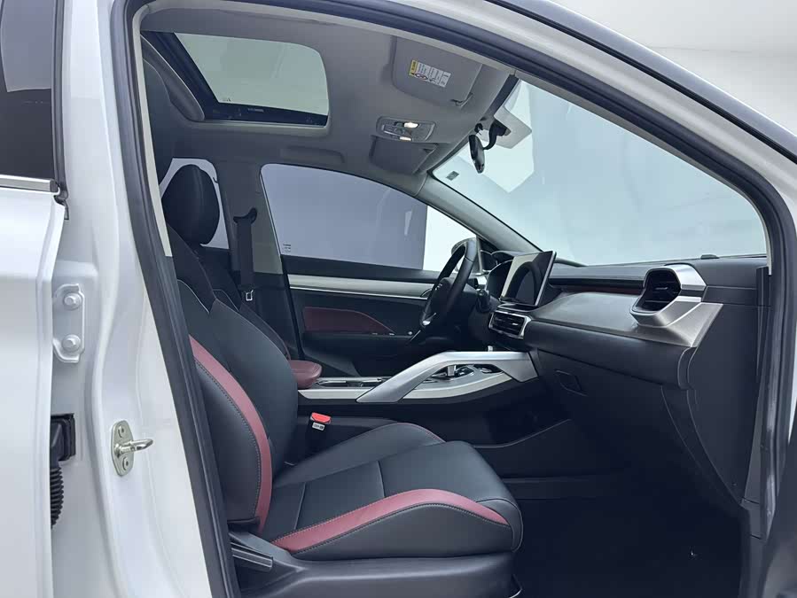 GEELY Coolray 2021 car image #9