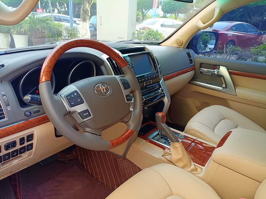 Toyota Land Cruiser 2013 immagine di auto #9