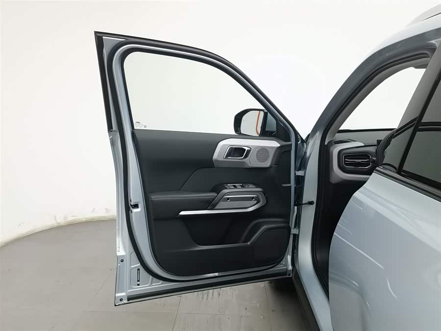 FangChengBao Tiger 3 2025 car image #9