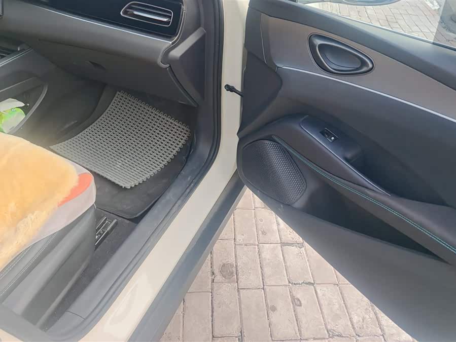 BYD Seal 06 DM-i 2025 immagine di auto #9