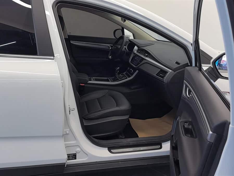 GEELY Emgrand GS 2019 car image #9