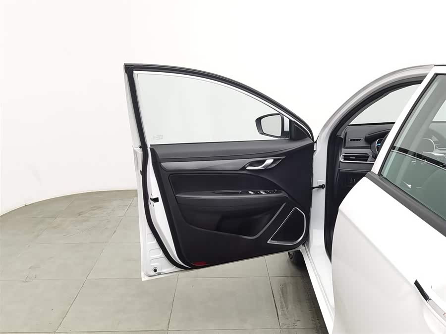 GEELY Emgrand 2022 car image #9