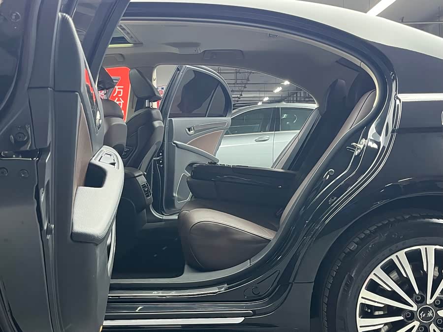 HongQi H7 2018 car image #9