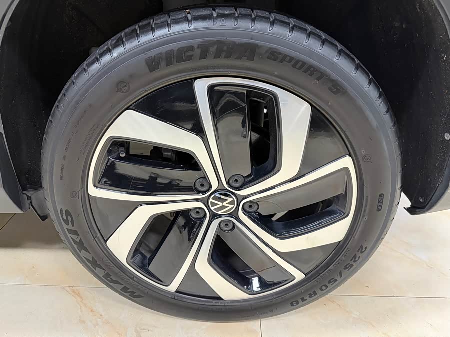 Volkswagen Tharu 2023 car image #9