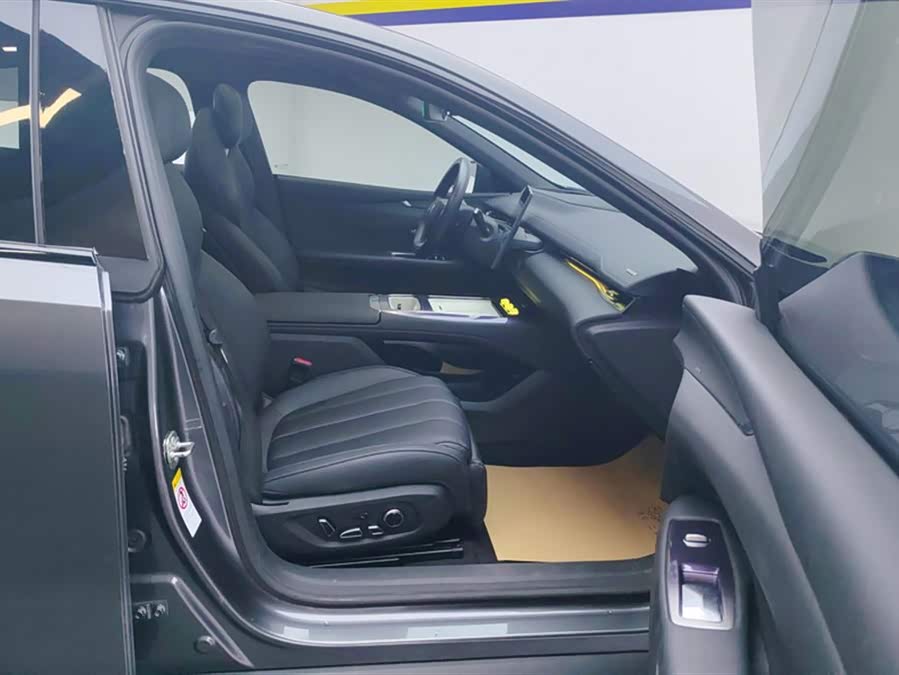 Deepal L07 2024 car image #9