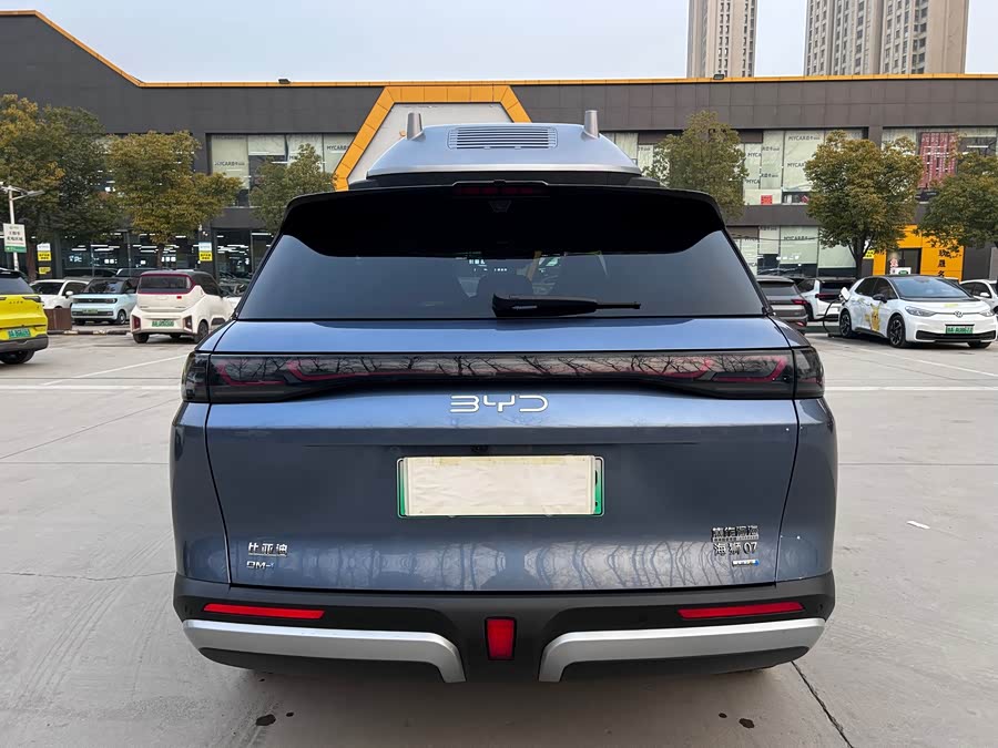 BYD Sea Lion 07 DM-i 2025 car image #9