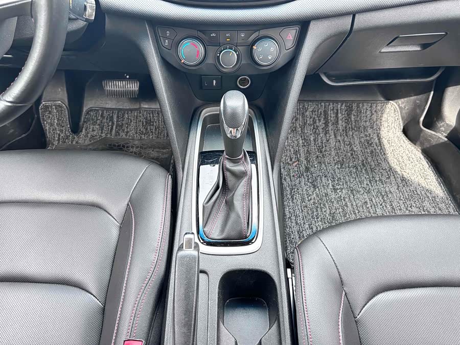 Chevrolet Monza 2020 #9 Chevrolet Monza 2020 car image #9