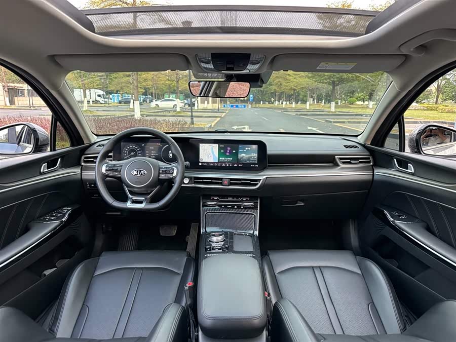 Kia K5 2021 صورة سيارة #9