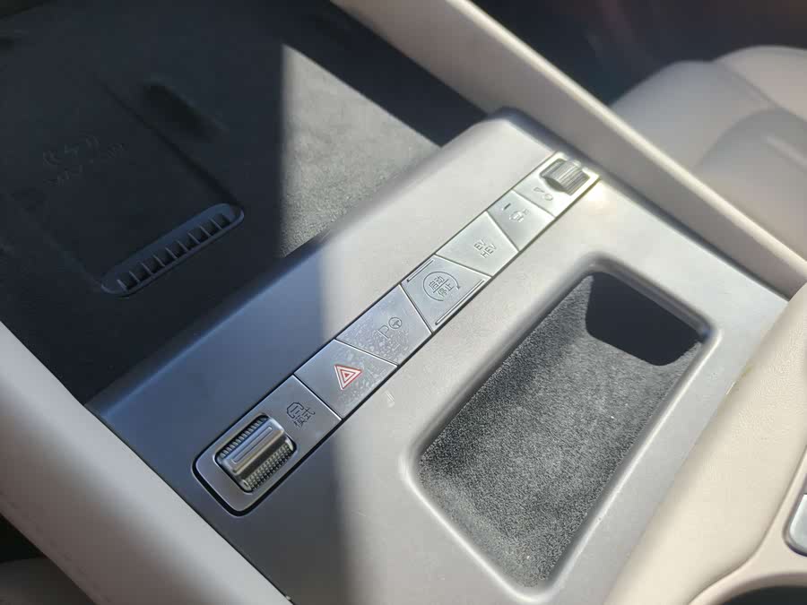 BYD Xia 2025 #9 BYD Xia 2025 imagen de coche #9