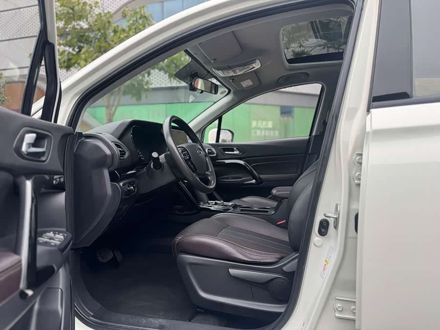 GAC ix4 2018 car image #9