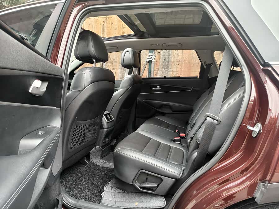 Kia Sorento 2016 car image #9